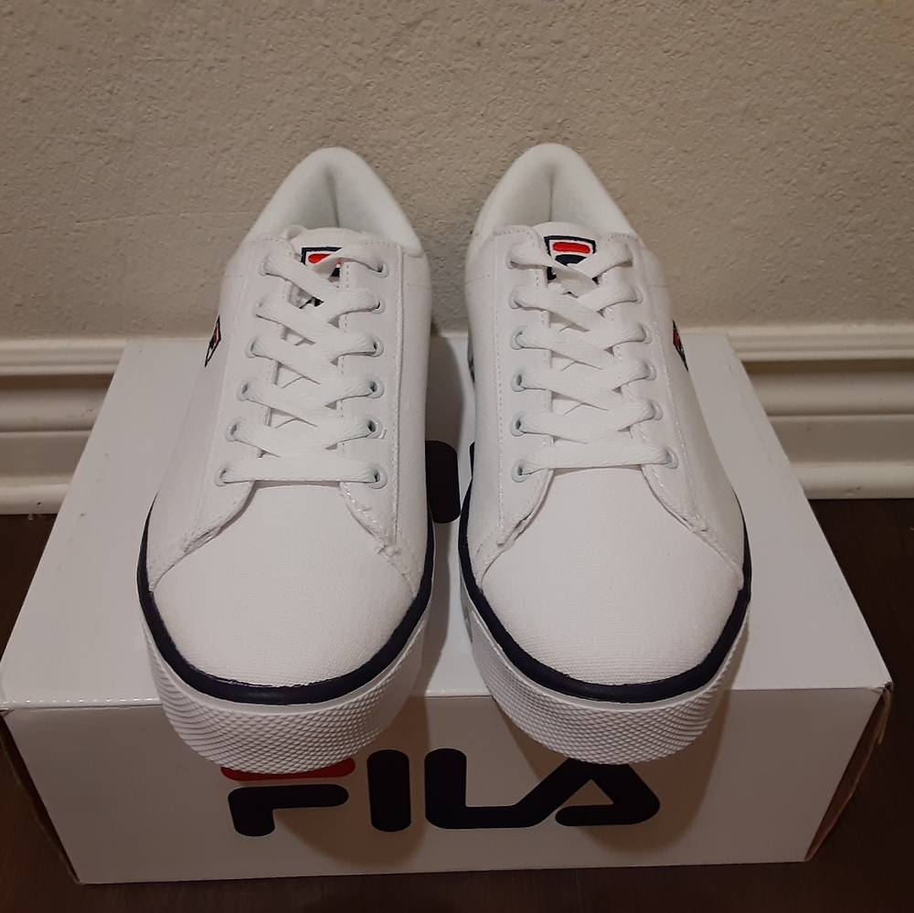 Fila - Picture 2 of 4